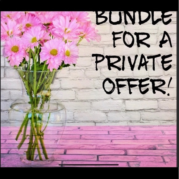 BNBI🌺 DESIGNER GUSTTO HANDBAG👜 Genuine Green Suede Rounded Handbag - Picture 10 of 16